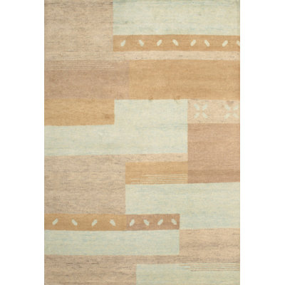Tapis brun contemporain