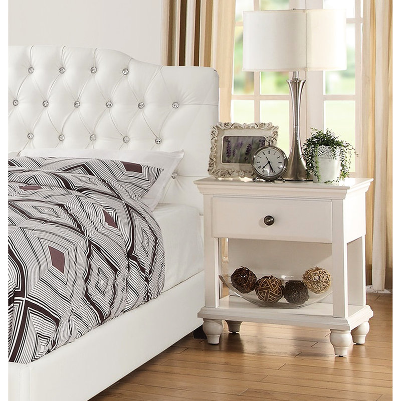 Armoire de chambre blanche avec 1 tablette et rangement en bois de peuplier de style contemporain