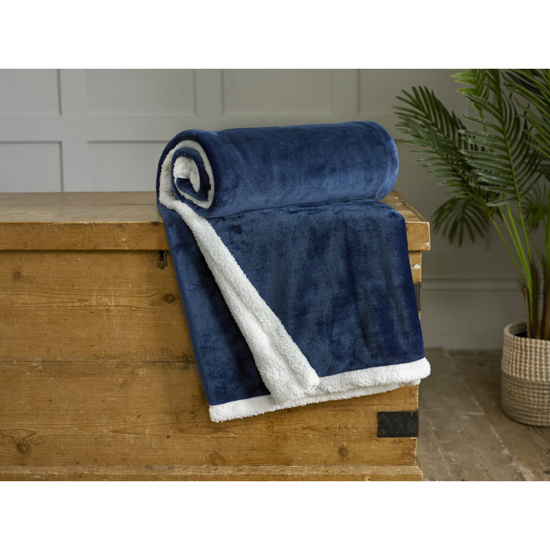 Sherpa Throw, Navy