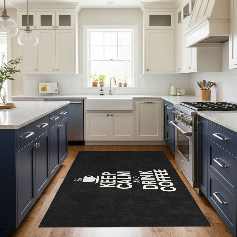 Tapis noir / blanc en polyester tissé à la machine, Tapis de couloir 2 pi 7 po x 6 pi 7 po