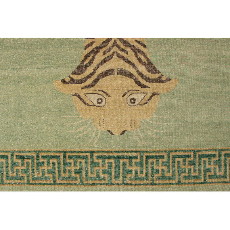 Distressed Homage Hand Knotted Wool Animal Print Area Rug, Rectangle 9' x 12'