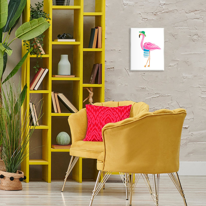 «Flamingo with Beach Tote» par Julie DeRice