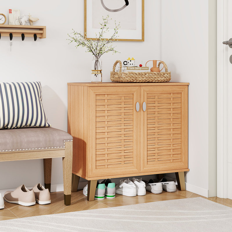 Armoire à chaussures 2 portes avec portes tissées ventilées et 3 tablettes amovibles pour le vestibule