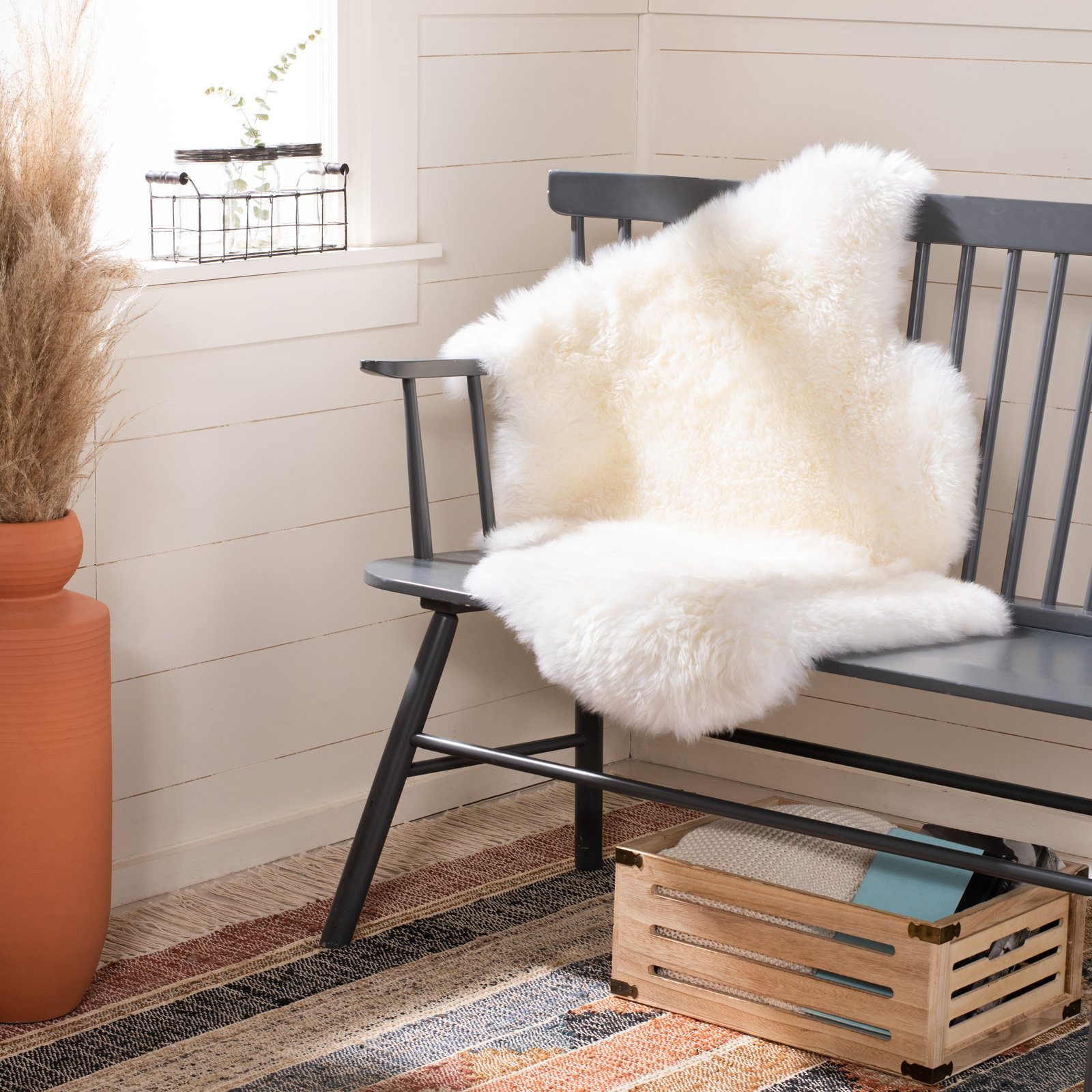 Mera Sheepskin Natural Rug, Rectangle 2' x 3'