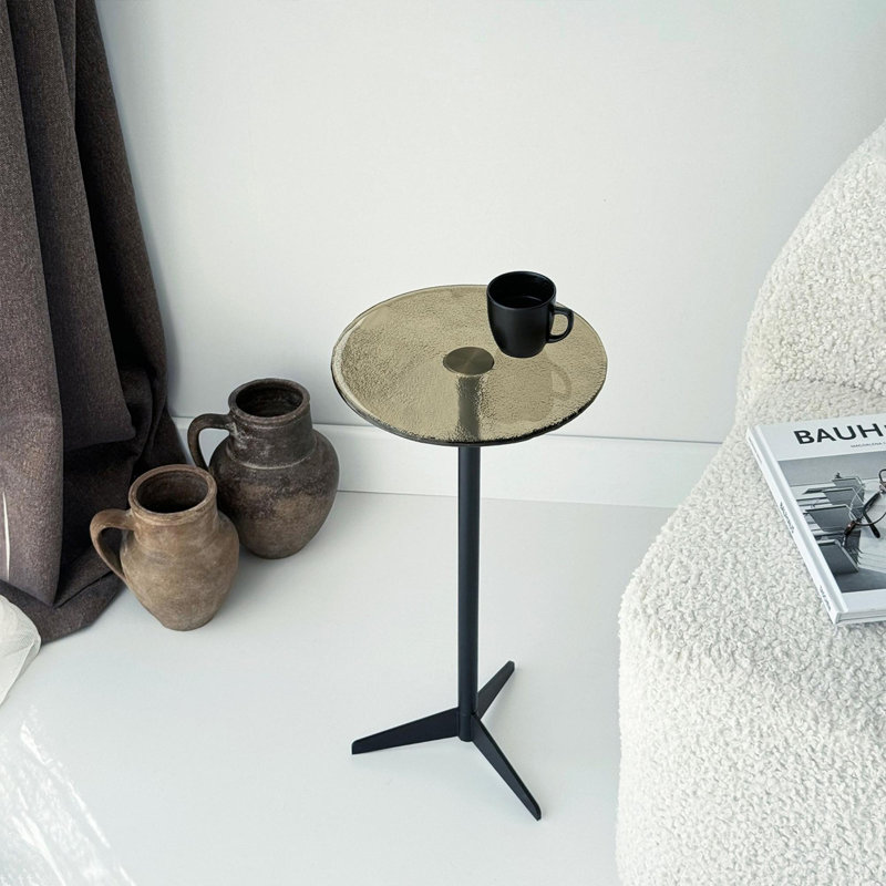 Siyan End Table, Bronze, Black