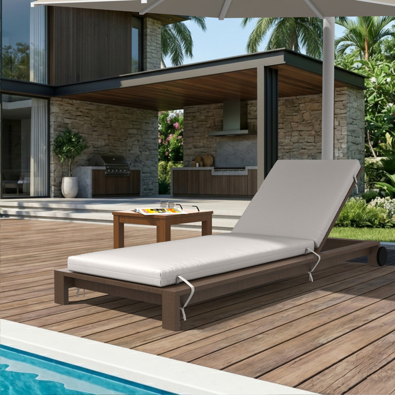 Coussin de chaise longue d'extérieur Lani Sunbrella®, L 22,5 po x P 74 po, Sunbrella jouant de la neige