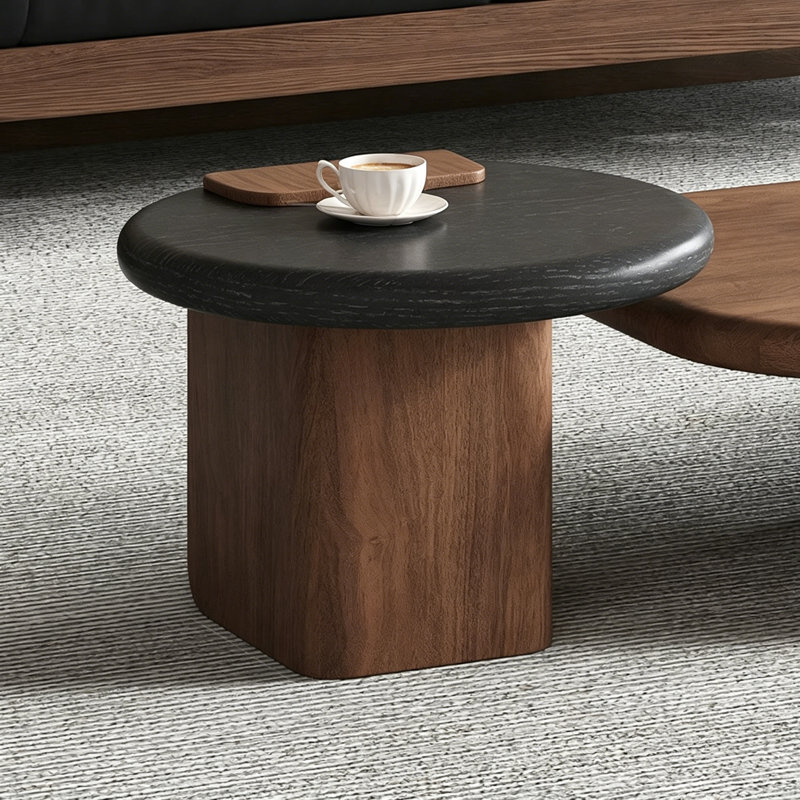 Table basse simple et légère au design luxueux