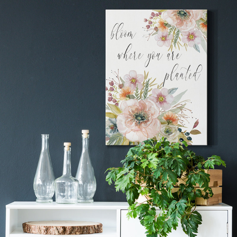 «Peach Bloom I», impression sur toile tendue, H 27 po x l 18 po x P 1 po