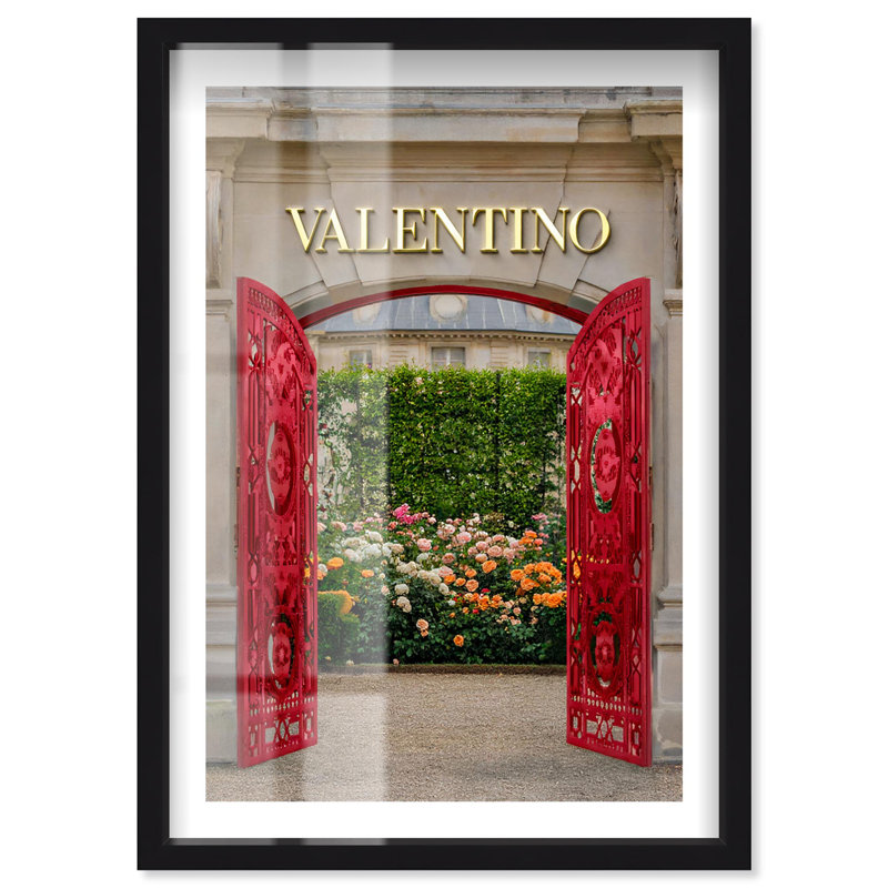 «Ruby Gate Entrance I Shadowbox Print», photographie de mode par Notoriart, cadre noir, 10 x 15, H 25 po x l 17 po