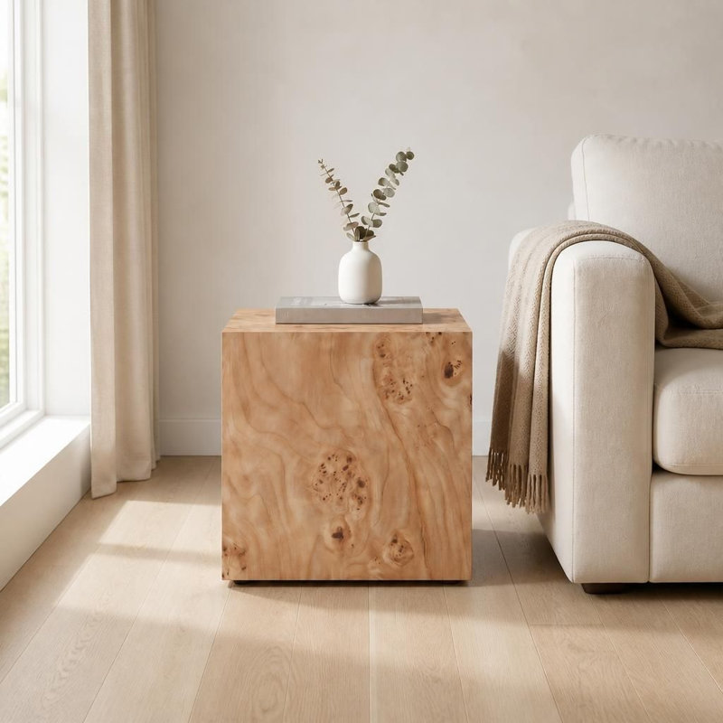 Table basse, table d'appoint et table de chevet multi-tailles en bois aggloméré de style Wabi-Sabi avec finition grain de bois naturel, options de combinaison flexibles, structure robuste résistante à la déformation, patins antidérapants, multifonctionnel pour le salon