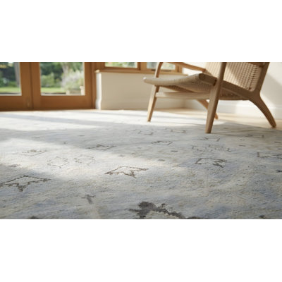 Tapis traditionnel gris en laine noué à la main Fionnuala
