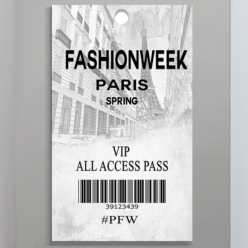 « mode week paris », art textuel sur toile, H 40 po x l 24 po x P 1 po, Toile tendue