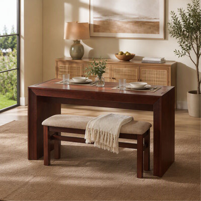 Ensemble de table de bar cannelée pour 2 personnes avec tabourets de bar rembourrés en tissu et pieds en bois massif, idéal pour le petit-déjeuner et les repas derrière le canapé.