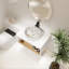 Meuble-lavabo flottant avec vasque ronde à motif marbré et tablette ouverte-129390570