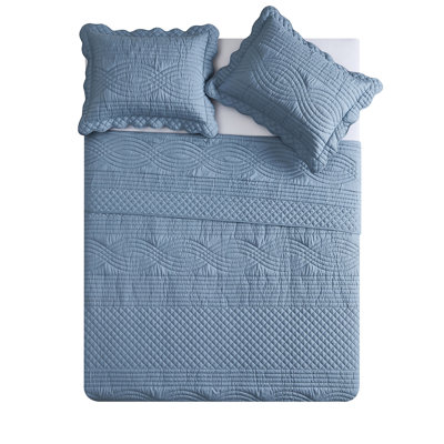 VCNY Home Scallop Microfiber Quilt Set, Full/Queen