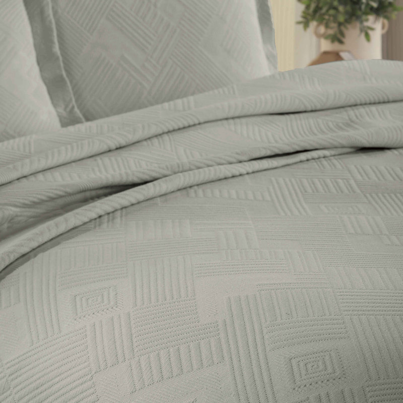 Scotia 100% Cotton All-Season Geometric Fret Jacquard Matelasse Bedspread/Coverlet Set, Full Bedspread + 2 Shams, Platinum