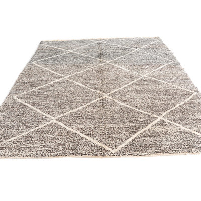 Tapis noir et blanc Kalmanovitz