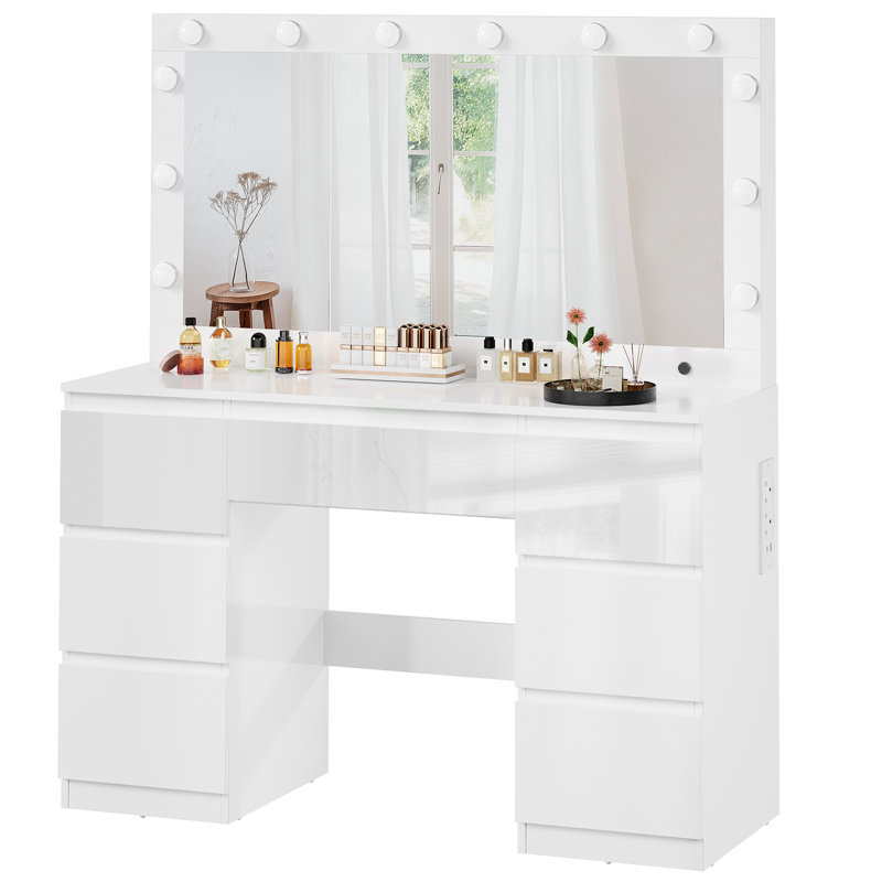 Dressing Table with Mirror