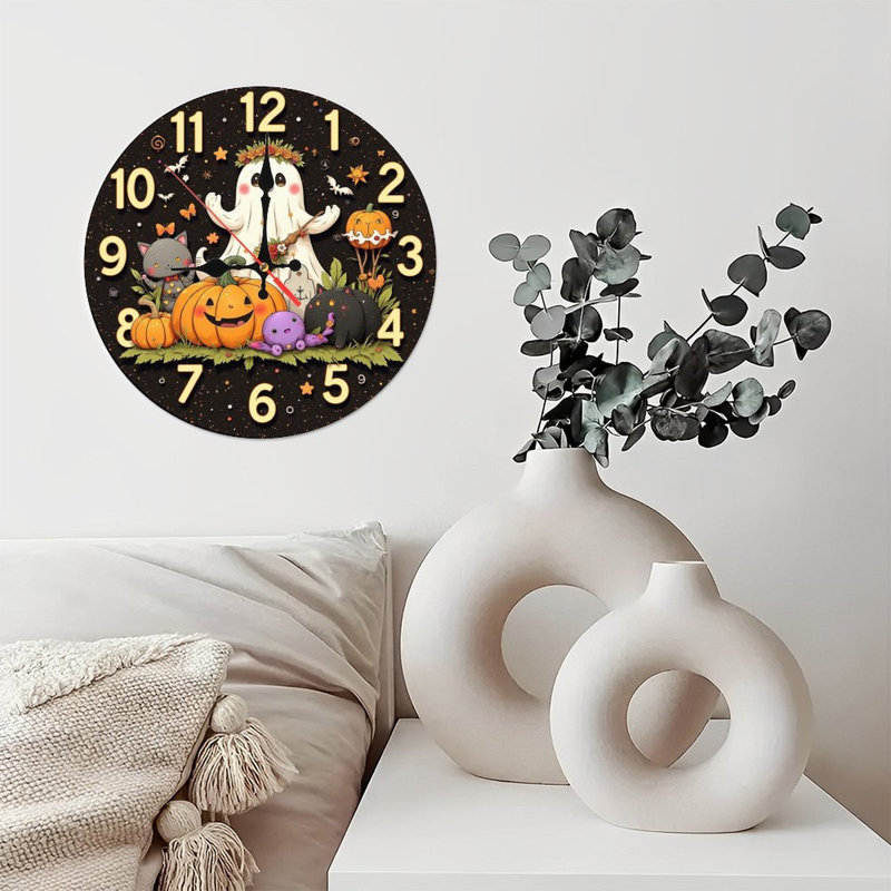 Heureux avec l'horloge