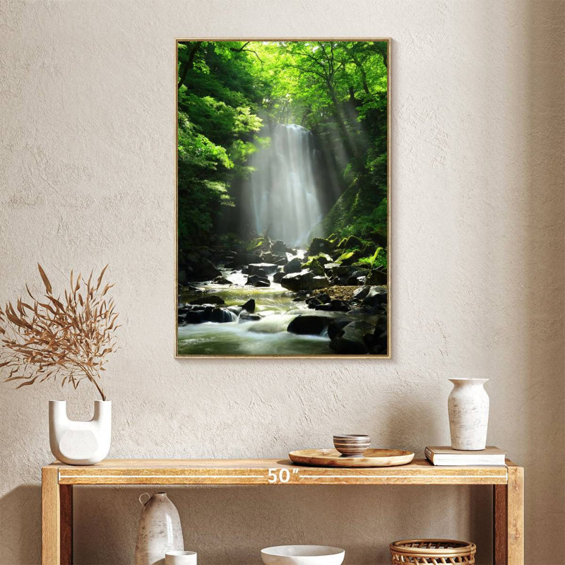 Cascade Kameda ensoleillée, Cadre flottant en bois naturel, 25 po x 37 po