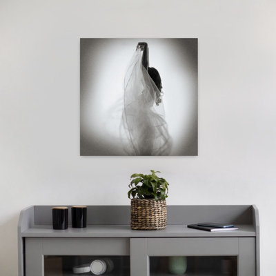 «Graceful Fabric Dance», art délicat éthéré délicat