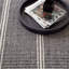 Tapis gris / ivoire à rayures fabriqué à la main Malta-47987739-126074720