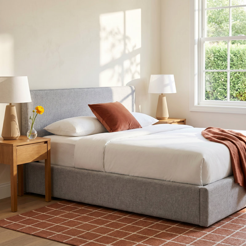 Barclay Upholstered Platform Storage Bed, King