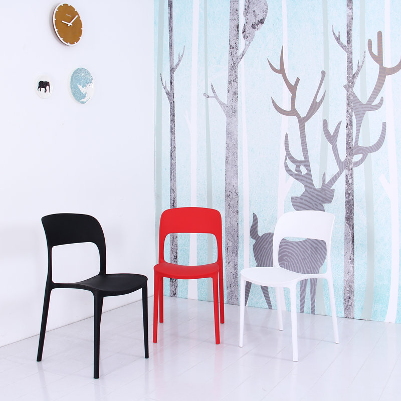 Chaise d'appoint empilable en plastique Casaleggio, Noir