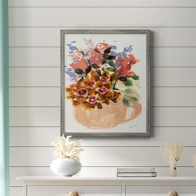 «Mauve Bouquet in Teapot II», toile encadrée de qualité supérieure - prête à être accrochée, Argent patiné, H 24 po x l 20 po