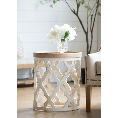 Grande table d'appoint blanche 23 po pour décoration intérieure, élégante et pratique, en bois de sapin, 19,7 x 19,7 x 23 po, 9,9 lb, espaces de vie de style rustique, élégance décontractée, design américain