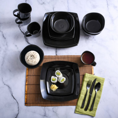 Dinnerware Set