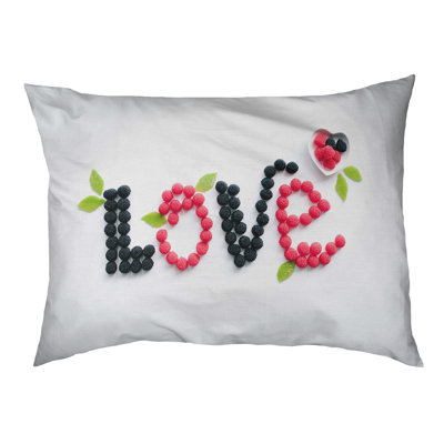 Coussin stylisé à baies love Burleigh