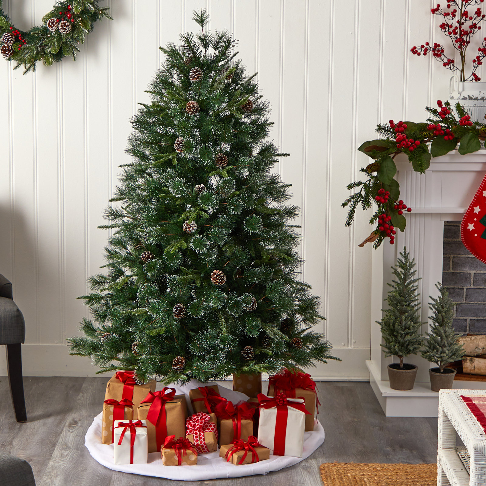 Lighted Artificial Christmas Tree, 4' H