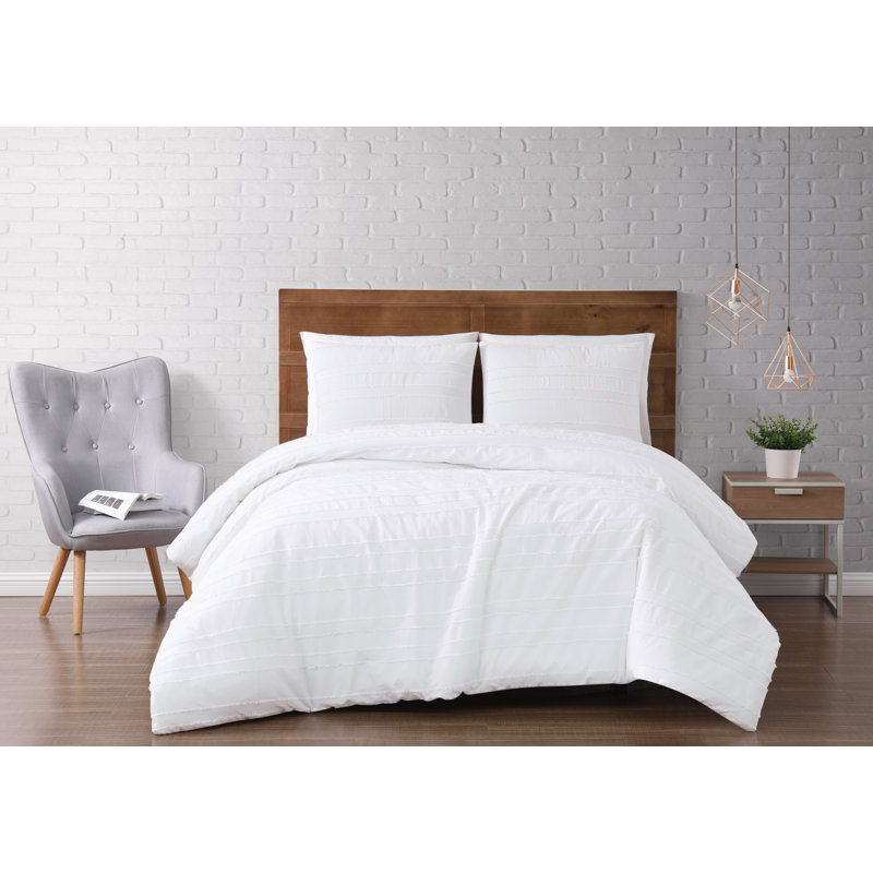 Naveen 3 Piece Duvet Cover Set, Full/Queen Duvet Cover + 2 Standard Shams, White