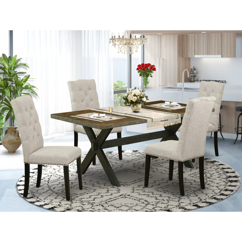 L'ensemble 5 pièces de table et chaises de cuisine comprend une table de salle à manger rectangulaire avec pieds en X et 4 chaises Parsons en tissu de lin, noir brossé