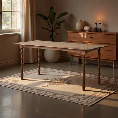 Elegant and fashionable solid wood dinning table