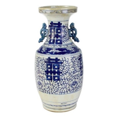 Handcrafted Porcelain China Table Vase 1
