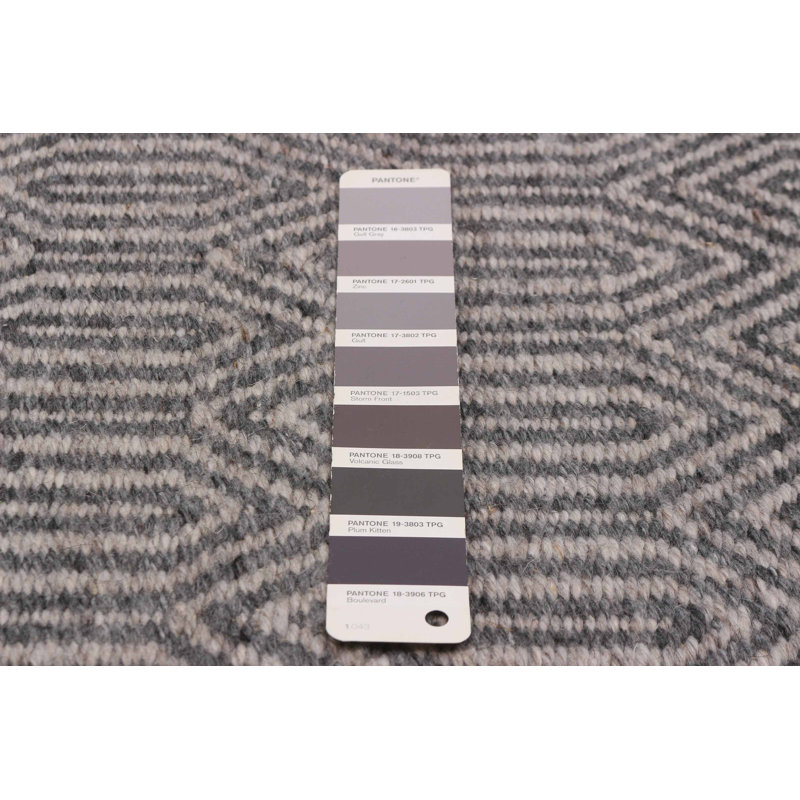 Tapis unique en laine nouvel âge 5 pi 2 po x 7 pi 6 po gris foncé One-of-a-Kind