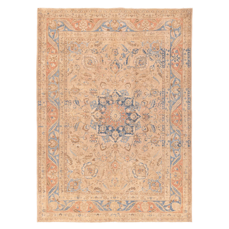 Tapis brun clair Antalya 7 pi 0 po x 9 pi 7 po