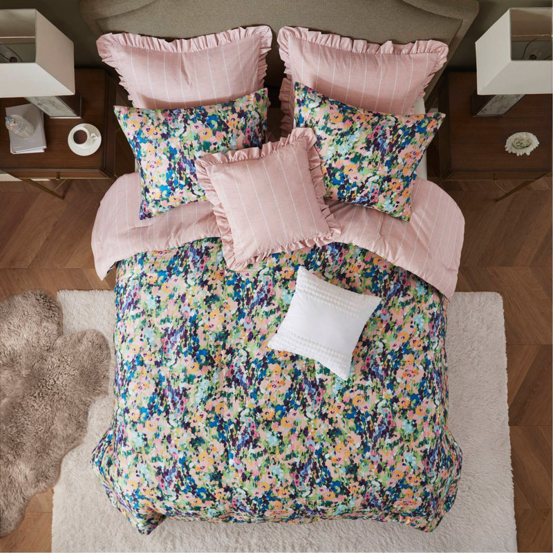 Ensemble d'édredon grand 8 pièces avec motif floral romantique et rayures réversibles pour un confort toutes saisons