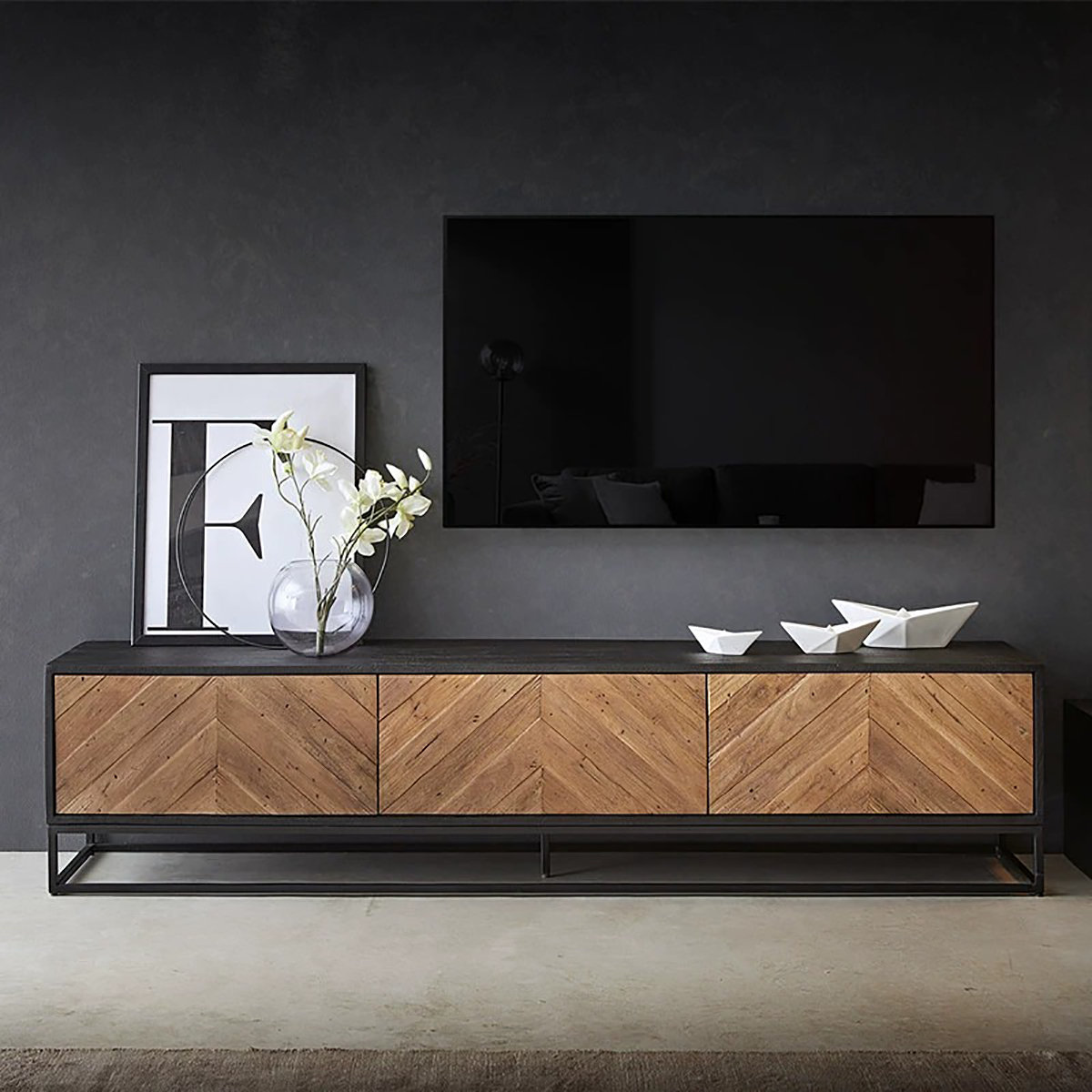 Black retro 2024 tv stand