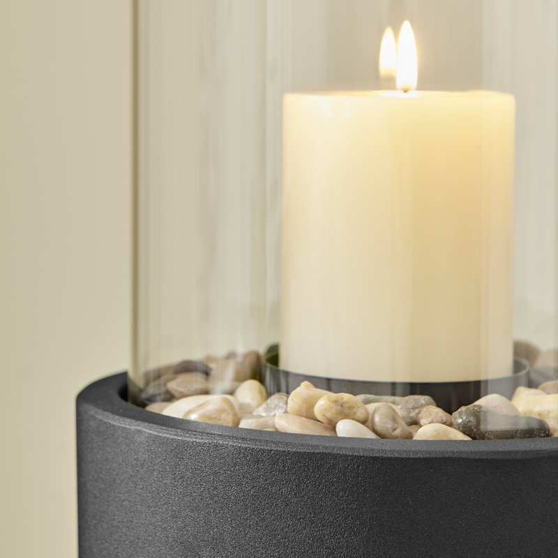 Porte-bougie de table avec base de galets décorative Hurricane, H 19,25 po x l 8,25 po x P 8,25 po