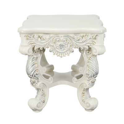 Table basse carrée et table de bout avec bordure florale de couleur blanche antique
