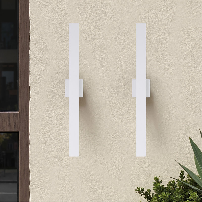Applique murale d'extérieur intégrée à DEL à intensité variable et rotative à 360 degrés, H 32,1 po x l 4,6 po x P 1,9 po