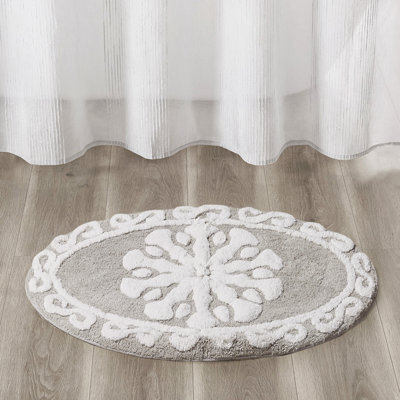 Medallion Cotton Tufted Bath Rug