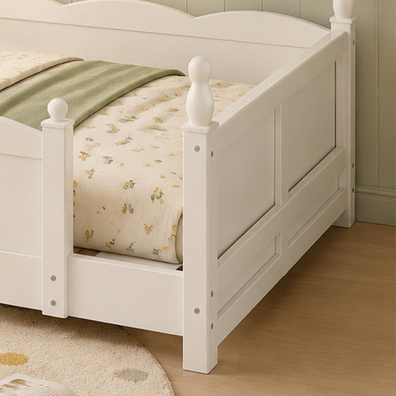 Structure de lit simple avec rails pleine longueur, lit en bois Montessori pour enfants avec tablette de rangement, Beige