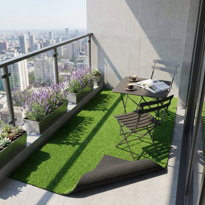 Premium Synthetic Turf Runner Rug for Outdoor and Indoor Use - Realistic Fake Grass with Durable Construction Ideal for Patios, Balconies, Gardens, and Pet Areas