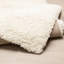 Tapis blanc à poils longs Deardorff-710754383
