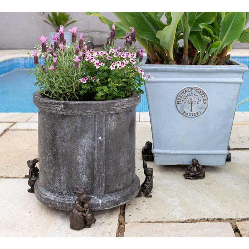 Salamon Stone Weather Resistant Planter Feet, Bronze