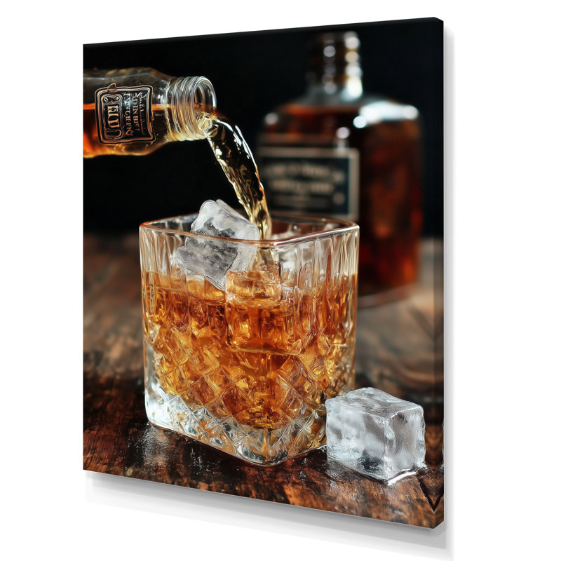 «Glass Of Whiskey», impression sur toile jaune, H 40 po x l 30 po, Toile tendue, Ne s’applique pas